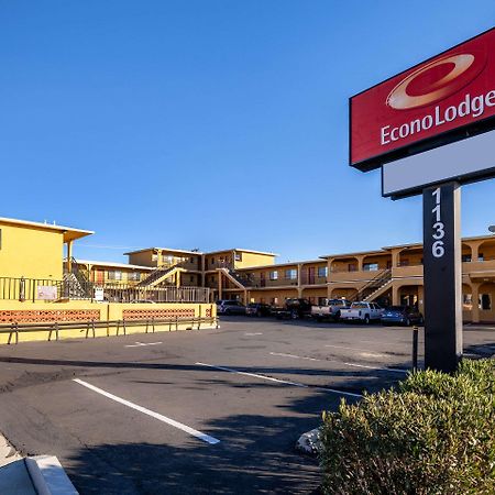Econo Lodge University Тусон Екстериор снимка