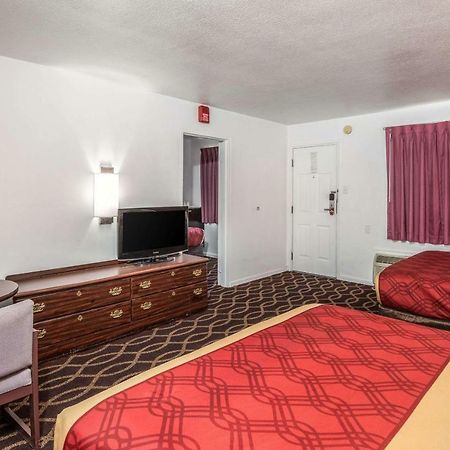 Econo Lodge University Тусон Екстериор снимка